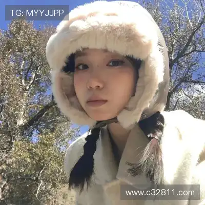 邹朵千
